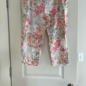 Flower cropped stretch linen pants